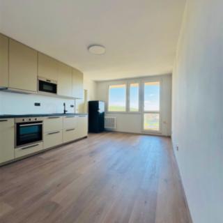Pronájem bytu 2+kk 33 m² Praha