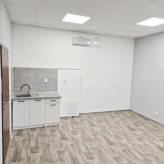 Pronájem obchodu 24 m&sup2; Jindřichův Hradec