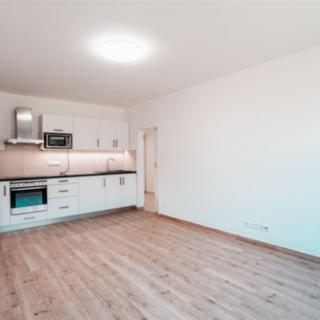 Pronájem bytu 2+kk 48 m² Jindřichův Hradec Otín