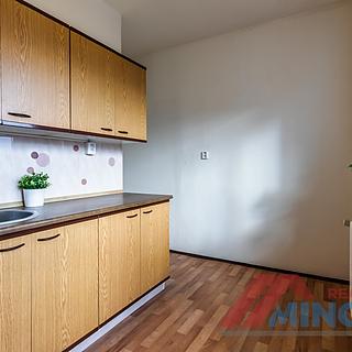 Pronájem bytu 1+1 34 m² Slaný