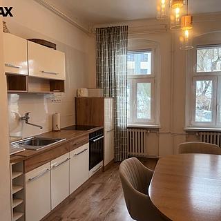 Prodej bytu 4+1 104 m² Karlovy Vary, Vyšehradská