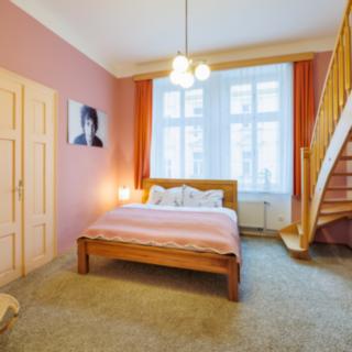Pronájem bytu 4+1 108 m² Karlovy Vary, Jaltská