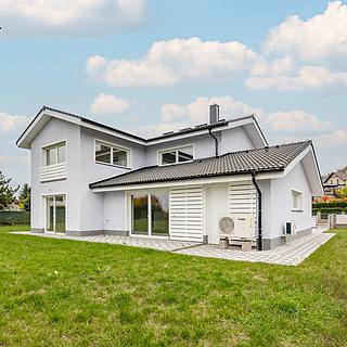 Prodej rodinného domu 167 m&sup2; Jenišov