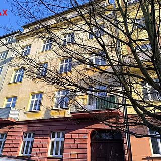 Pronájem bytu 2+1 69 m² Karlovy Vary, nábřeží Jana Palacha