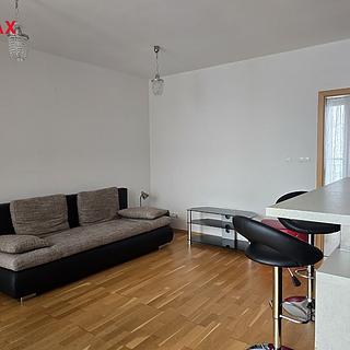 Pronájem bytu 2+kk 52 m&sup2; Karlovy Vary