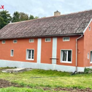 Prodej rodinného domu 298 m² Valeč Velký Hlavákov