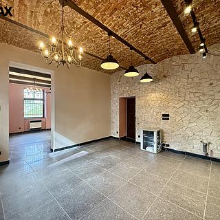 Pronájem obchodu 42 m&sup2; Karlovy Vary