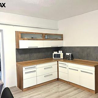 Prodej rodinného domu 298 m&sup2; Valeč