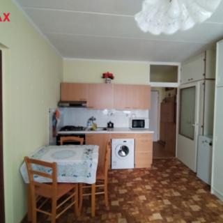 Pronájem bytu 1+1 38 m² Karlovy Vary Drahovice, Východní