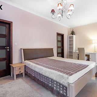 Prodej bytu 4+kk 171 m&sup2; Karlovy Vary