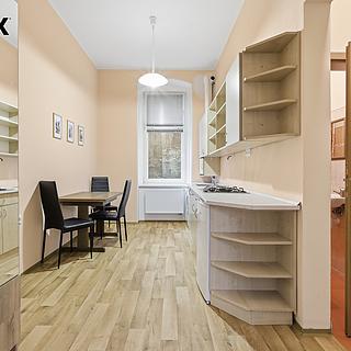 Prodej bytu 1+1 34 m² Karlovy Vary Rybáře, Lad. Koubka