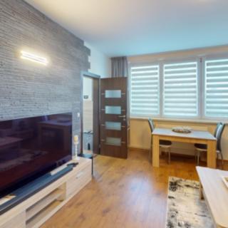 Pronájem bytu 3+1 72 m² Kravaře, Novodvorská