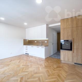 Pronájem bytu 3+kk 70 m² Lanškroun -Vnitřní Město, nám. J. M. Marků