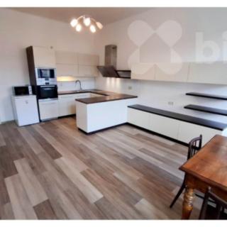 Pronájem bytu 3+kk 75 m² Brno