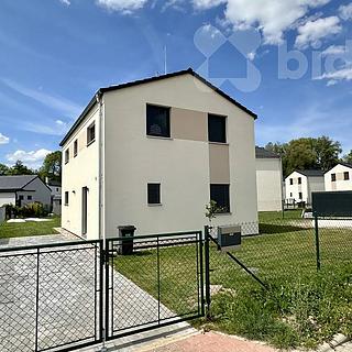 Prodej rodinného domu 108 m² Pardubice Doubravice
