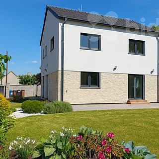 Prodej rodinného domu 135 m² Klučov Lstiboř