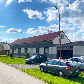 Pronájem bytu 4+kk 71 m² Zálší