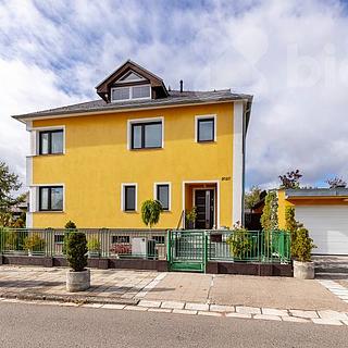 Pronájem rodinného domu 150 m² Dvůr Králové nad Labem