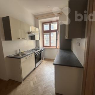Pronájem bytu 2+1 65 m² Praha