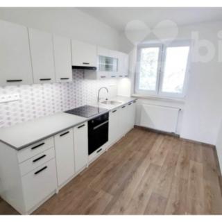 Pronájem bytu 2+1 62 m² Kuřim, Jungmannova