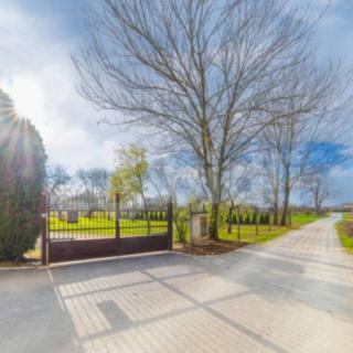 Prodej stavební parcely 600 m² Rajhradice, Opatovická