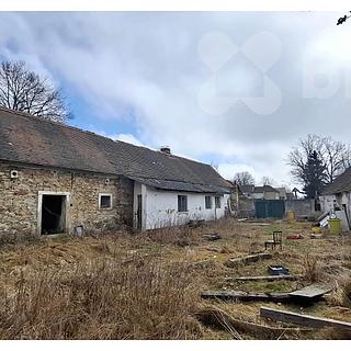 Prodej stavební parcely 1943 m&sup2; Peč