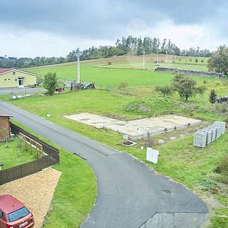 Prodej stavební parcely 858 m² Kuřimské Jestřabí