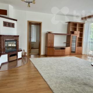 Pronájem bytu 4+kk 140 m² Staré Město, Na Hradbách