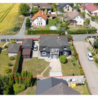 Prodej rodinného domu 180 m² Hovorčovice