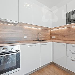 Pronájem bytu 2+kk 54 m² Kladno Kročehlavy, Americká