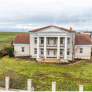 Prodej rodinného domu 485 m&sup2; Vodochody