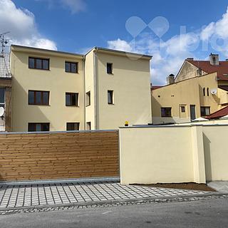 Pronájem bytu 1+1 48 m² Vizovice, Masarykovo nám.