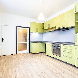 Prodej bytu 3+1 80 m&sup2; Dolní Lánov