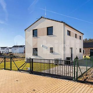 Prodej rodinného domu 108 m² Pardubice Doubravice