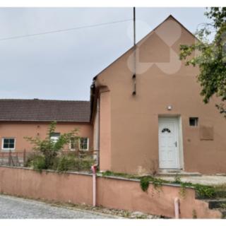 Prodej rodinného domu 140 m² Polešovice