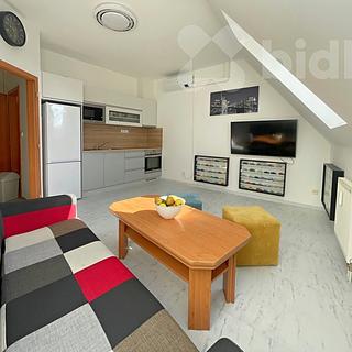 Pronájem bytu 2+kk 42 m&sup2; Městec Králové