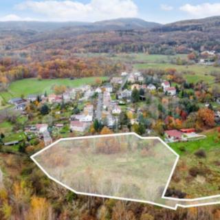 Prodej stavební parcely 6468 m² Košťany