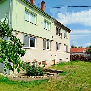 Prodej bytu 3+kk 82 m² Čejkovice