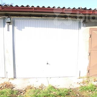 Pronájem garáže 18 m&sup2; Hradec Králové
