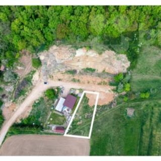 Prodej stavební parcely 809 m² Lomnička