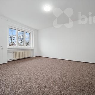 Prodej bytu 3+1 76 m² Pardubice Zelené Předměstí, Sukova třída