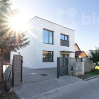 Prodej rodinného domu 137 m² Rajhrad