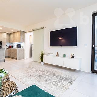 Prodej bytu 3+kk 80 m² Praha Dolní Chabry, Poštova