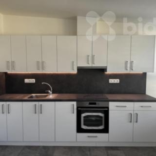 Pronájem bytu 1+kk a garsoniéry 33 m² Šternberk, náměstí Svobody