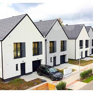 Prodej rodinného domu 166 m² Pečky Velké Chvalovice, Za Statkem