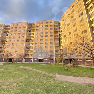 Pronájem bytu 2+kk 49 m&sup2; Hradec Králové