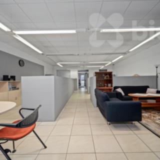 Prodej kanceláře 335 m² Hradec Králové Svobodné Dvory, Spojovací