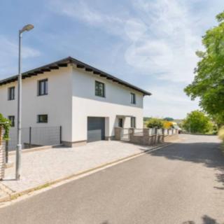 Prodej rodinného domu 276 m² Radim