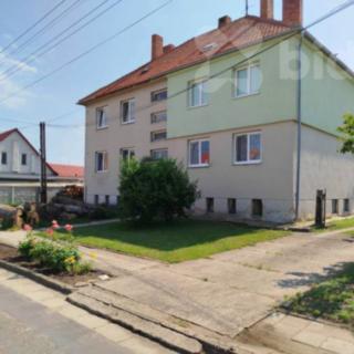 Prodej bytu 3+kk 82 m² Čejkovice