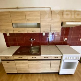 Pronájem bytu 2+1 98 m² Vrchoslavice